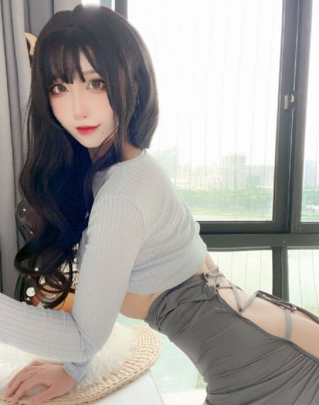 李采潭漂亮女客栈_BD国语高清电影在线