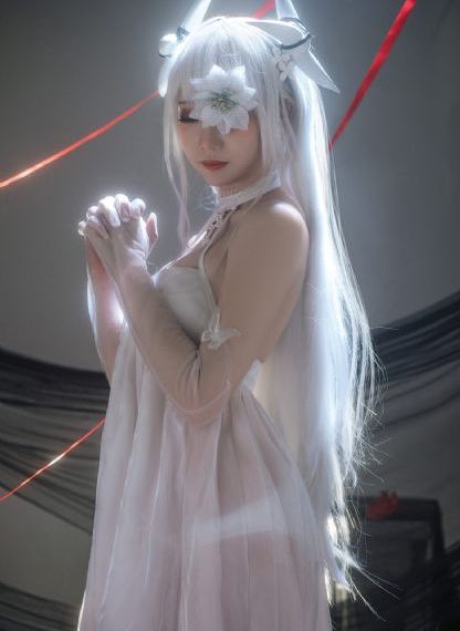 美女草b_1080高清免费观看